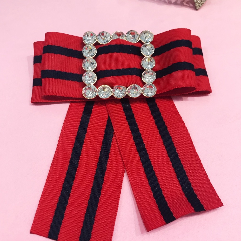 Cute Brooches !! :D